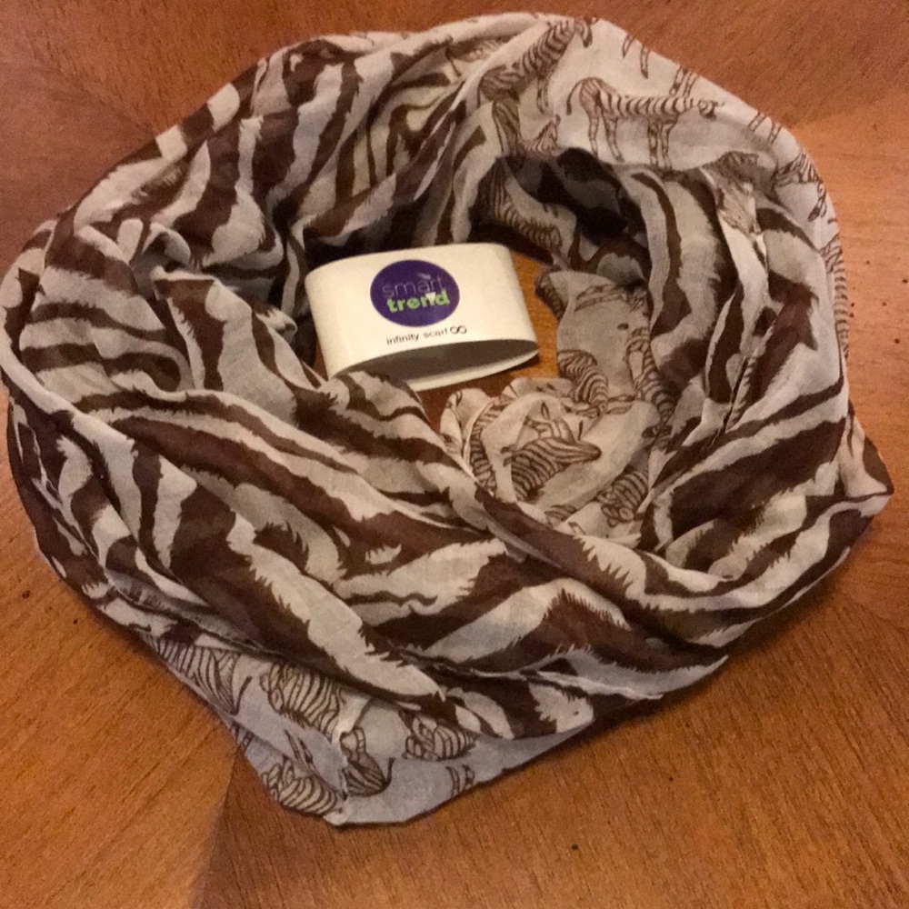 Infinity scarf brown with zebra print 🦓